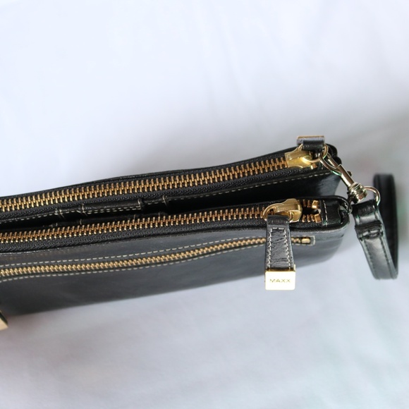 MAXX Black Faux Leather Wristlet Wallet Clutch Zebra Loads Gold Tone Hardware - Picture 7 of 9